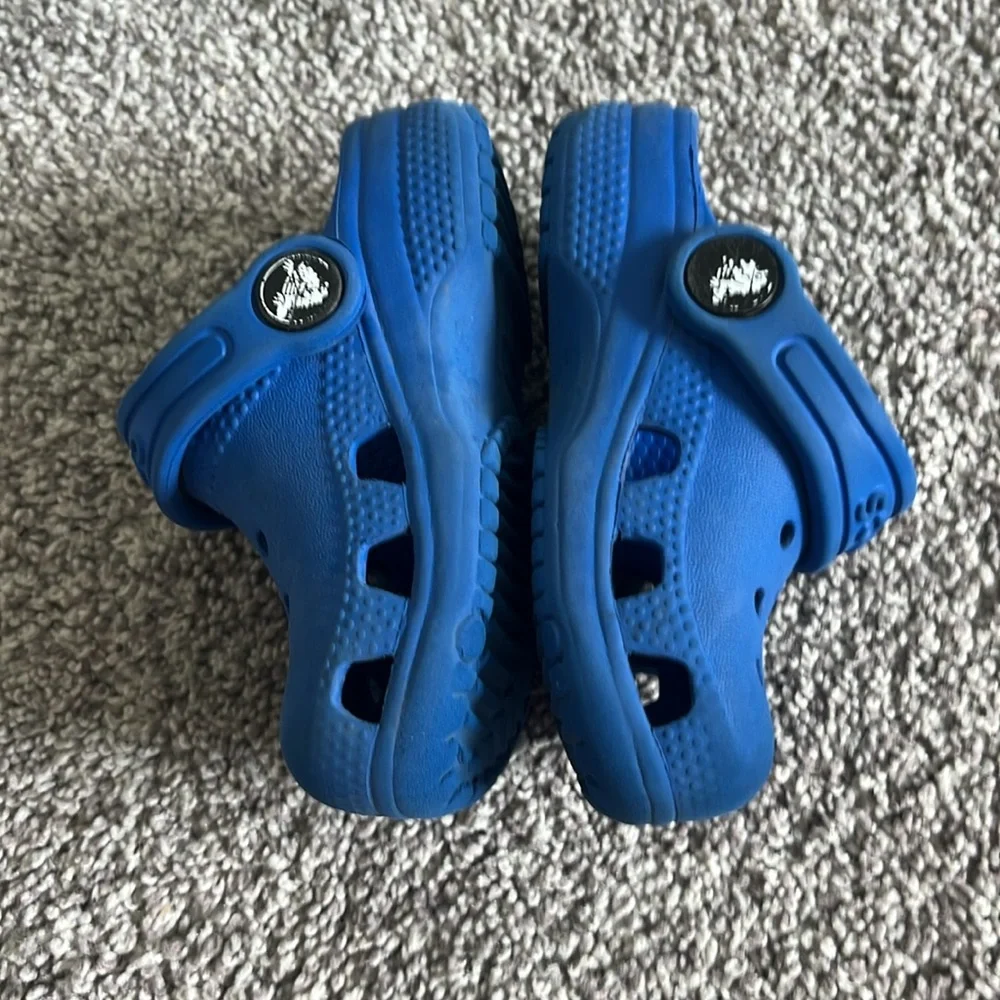 Crocs Solid Blue Unisex Toddler Size C5